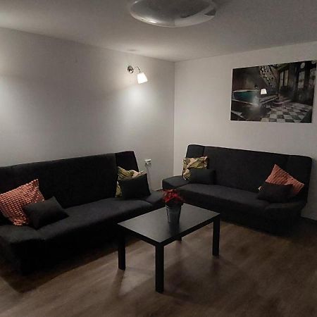 Apartman Megolina วาราชดีน ภายนอก รูปภาพ