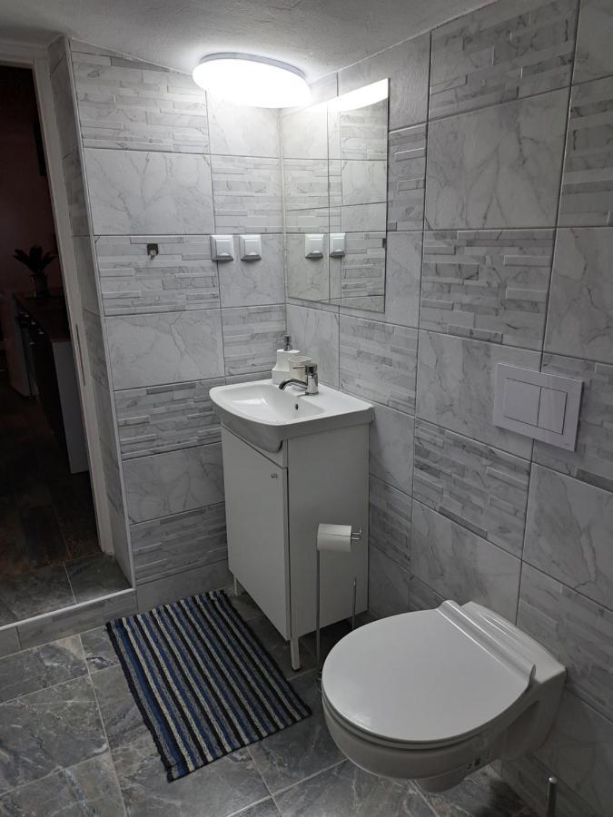 Apartman Megolina วาราชดีน ภายนอก รูปภาพ