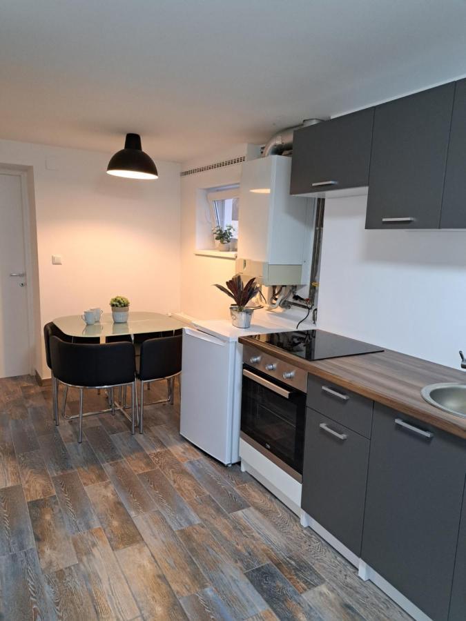 Apartman Megolina วาราชดีน ภายนอก รูปภาพ